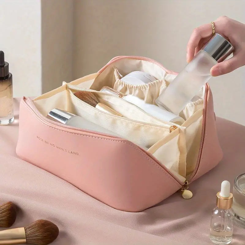 👜MAKEUP TRAVEL BAG - (Buy 1 Get 1 Free) 😍