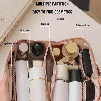 MAKEUP TRAVEL BAG - (Buy 1 Get 1 Free) 😍