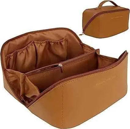MAKEUP TRAVEL BAG - (Buy 1 Get 1 Free) 😍