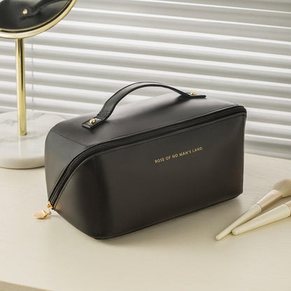 👜MAKEUP TRAVEL BAG - (Buy 1 Get 1 Free) 😍